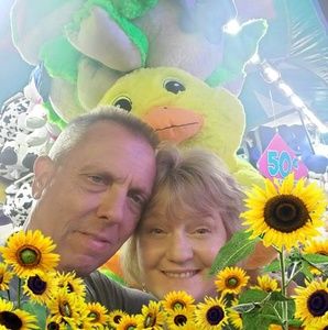 Meet your Posher, Gloria